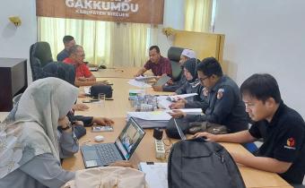 Tim Panwaslih Provinsi Aceh melakukan verifikasi data kecelakaan kerja badan ad hoc pemilu 2024.