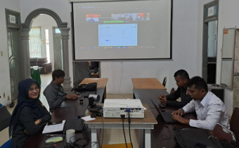 Admin aplikasi Sistem Informasi Penyelesaian Sengketa (SIPS), Panwaslih Kabupaten Bireuen mengikuti sosialisasi fitur baru.
